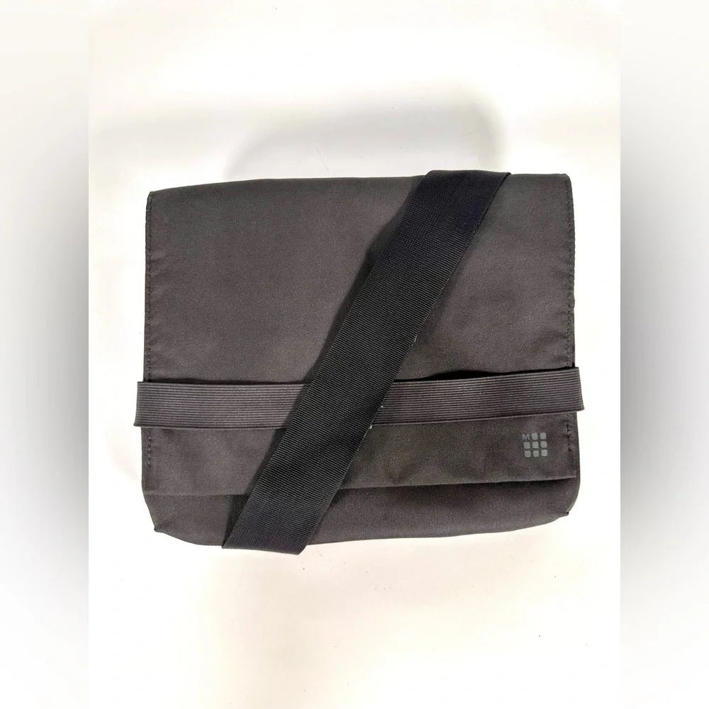 Moleskine Black Messenger/Shoulder Bag-Unisex